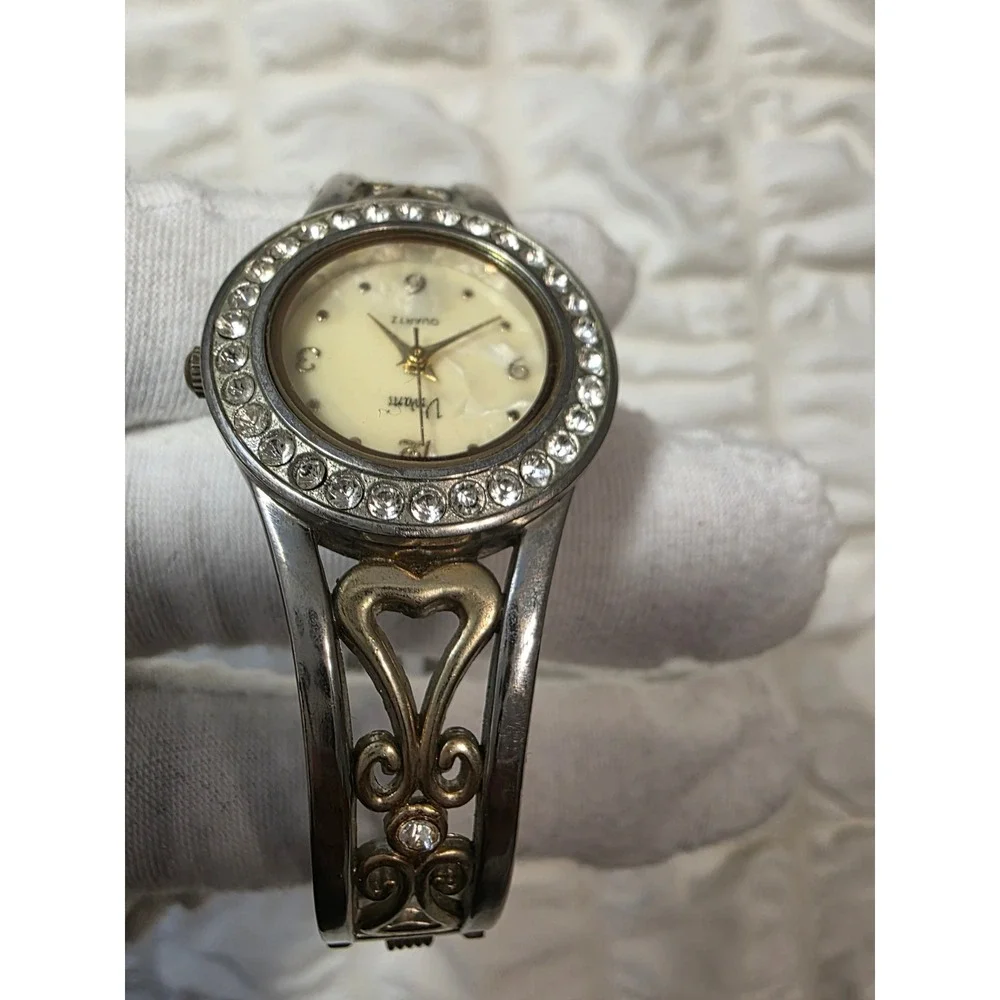 Vivani quartz watch
